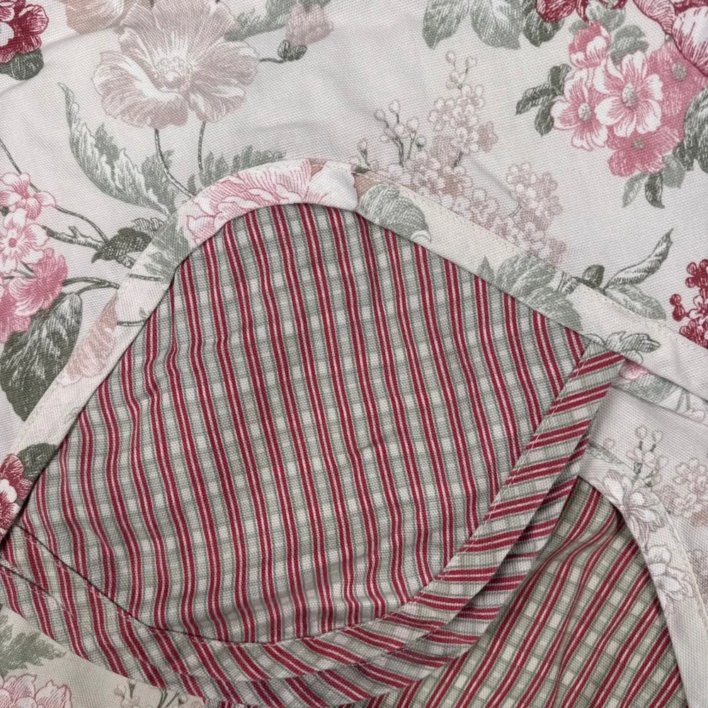 Unbranded floral valance